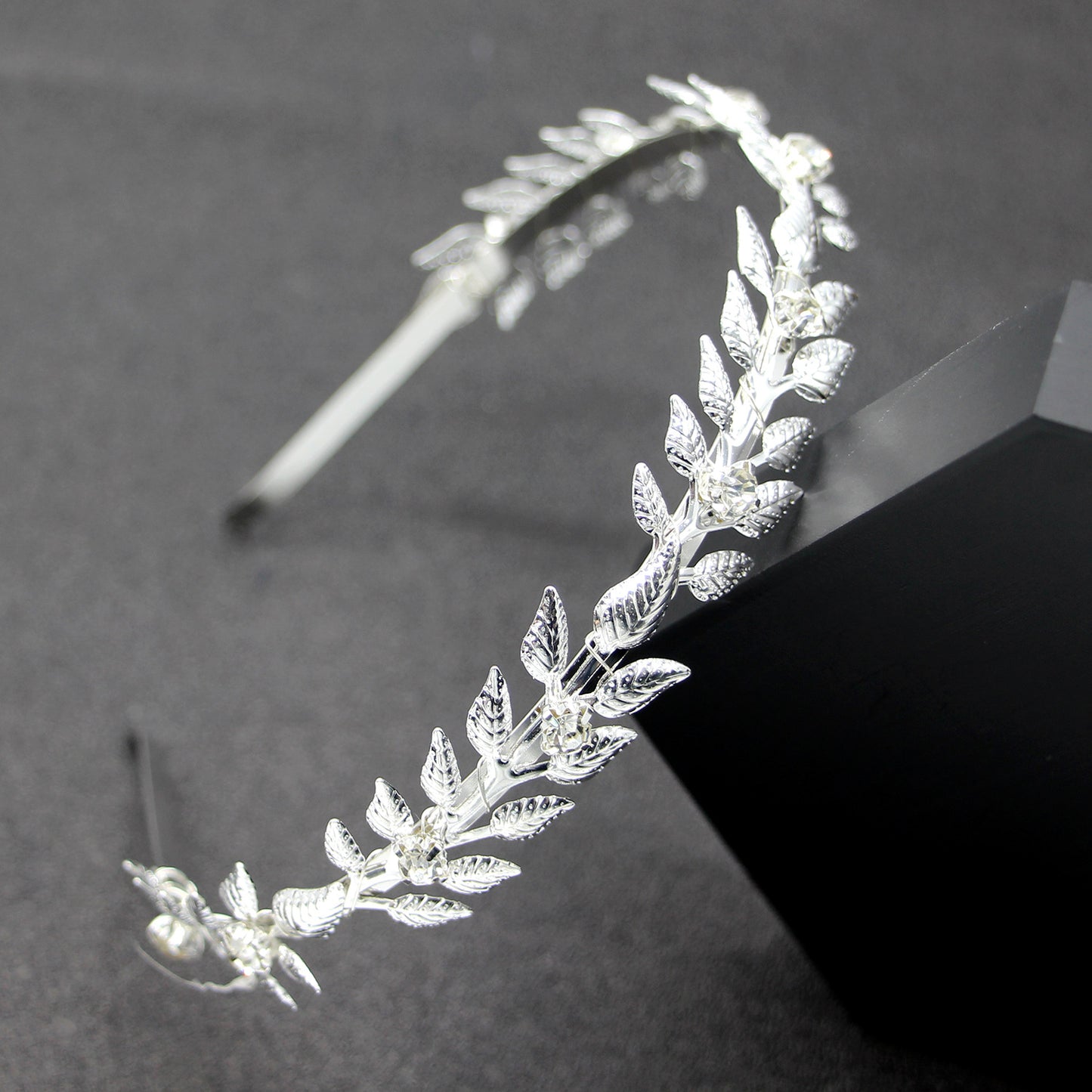 2 pes Greek style retro temperament bride