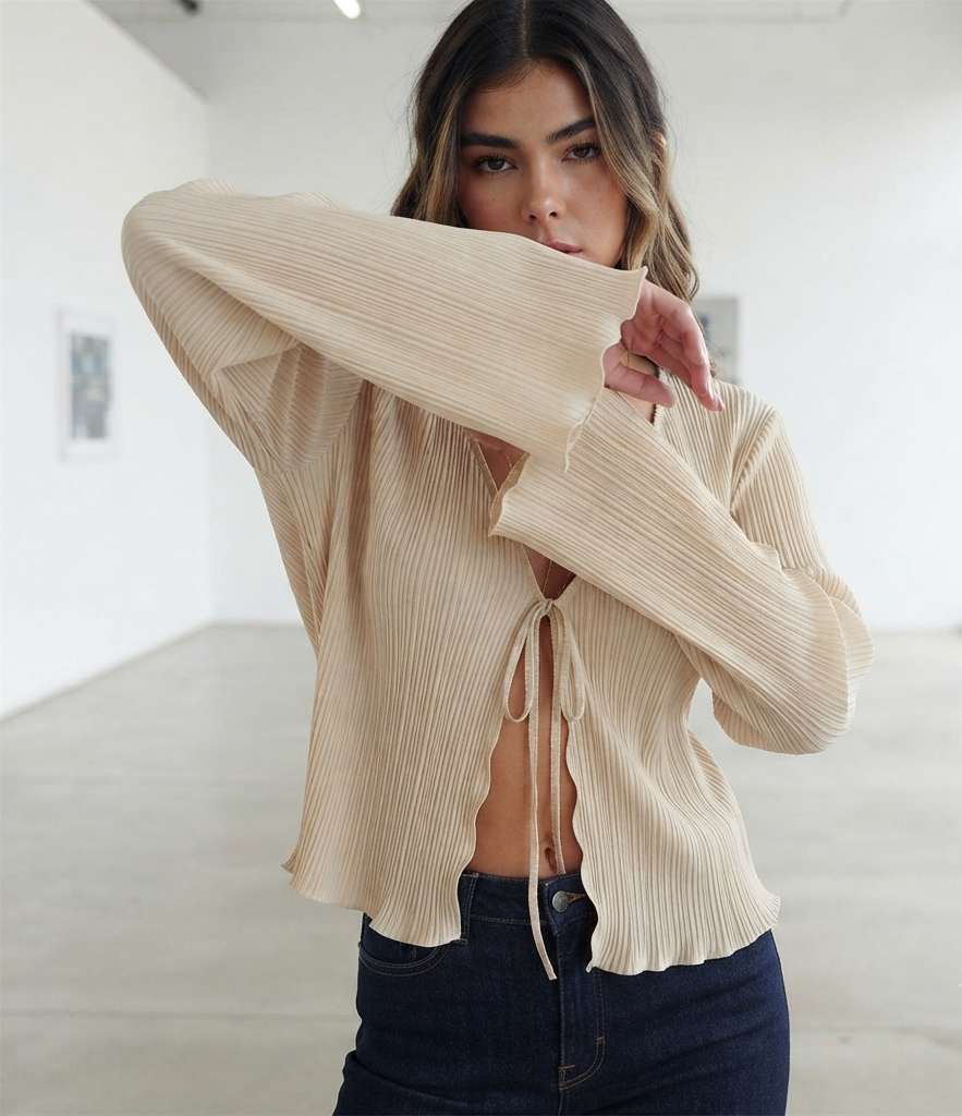 elegant pleated long - sleeved women's shirt
